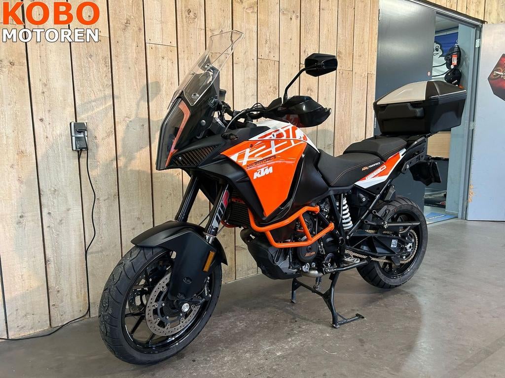 KTM 1290 SUPER ADVENTURE S (bj 2018), 2 cilinders, KTM, Motorrijbewijs A, Bedrijf