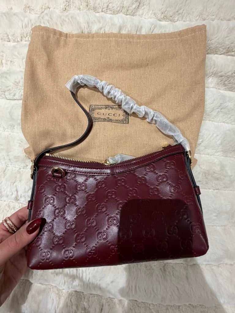 Gucci tas dames, Sieraden, Tassen en Uiterlijk, Tassen | Damestassen, Ophalen of Verzenden, Zo goed als nieuw, Rood, Schoudertasje