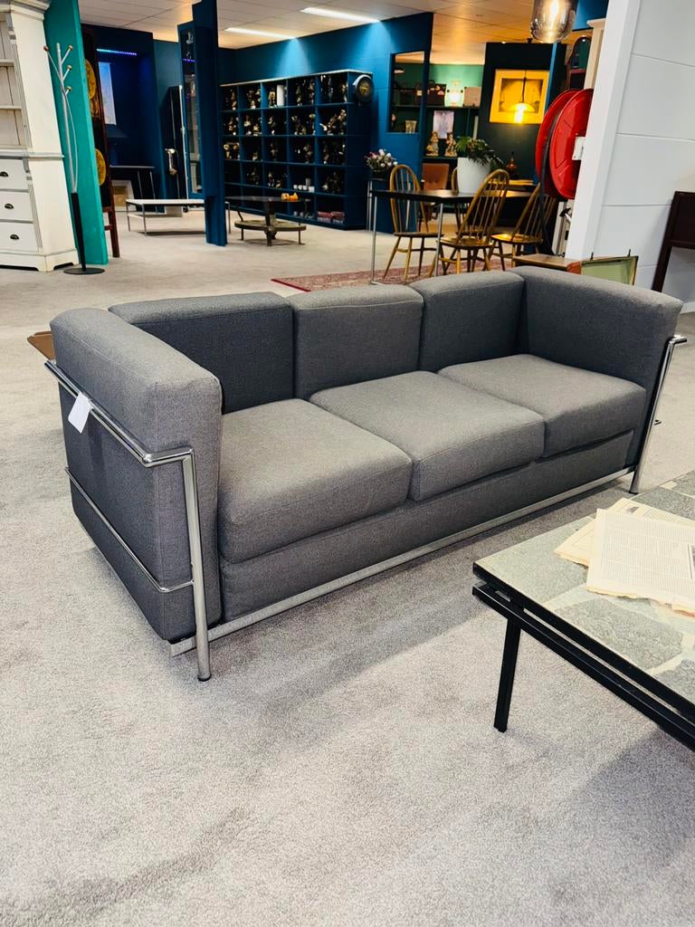 Design bank naar ontwerp Cassina Le Corbusier replica bank, Ophalen of Verzenden, A, A, A