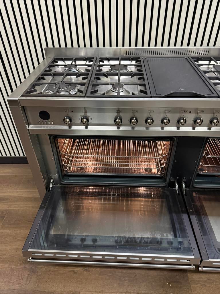 Luxe Smeg Fornuis RVS 6 pits + Grill 2 ovens 150 cm, Fornello Esperta, Ophalen of Verzenden, Zo goed als nieuw, Energieklasse A of zuiniger