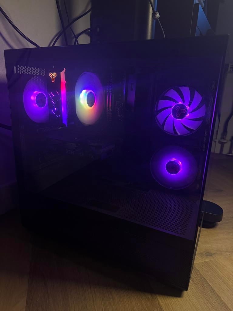 Zwarte Gaming PC Met RGB Lucht verkoelers, MSI, Virtual Reality, Zo goed als nieuw, AMD Ryzen 7