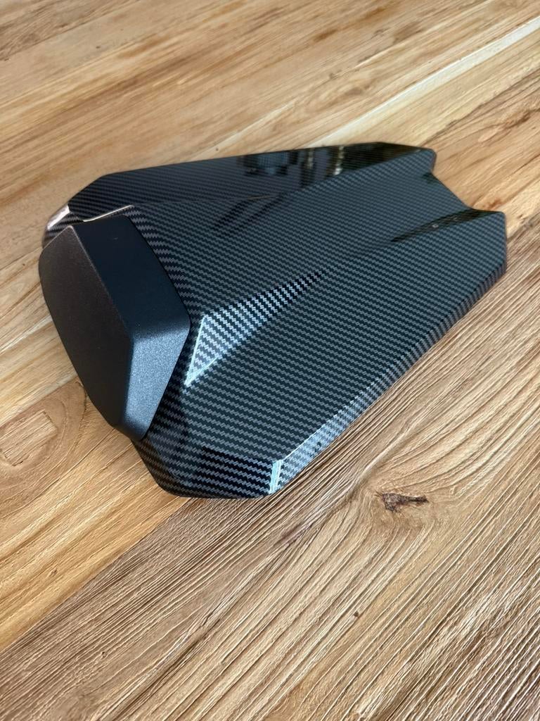 Ktm monoseat cover carbon look superduke 1290 3de generatie, Motoren, Accessoires | Koffers en Tassen, Ophalen of Verzenden