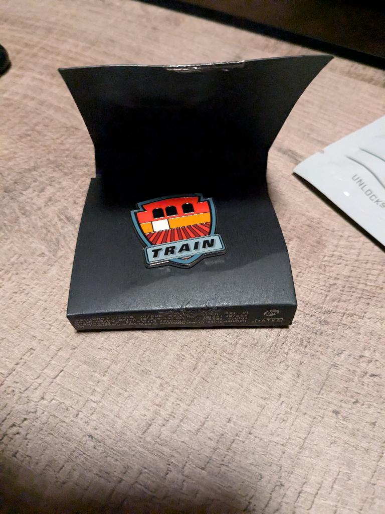CS:GO Series 1 TRAIN Pin met ongebruikte code, Ophalen of Verzenden, Nieuw