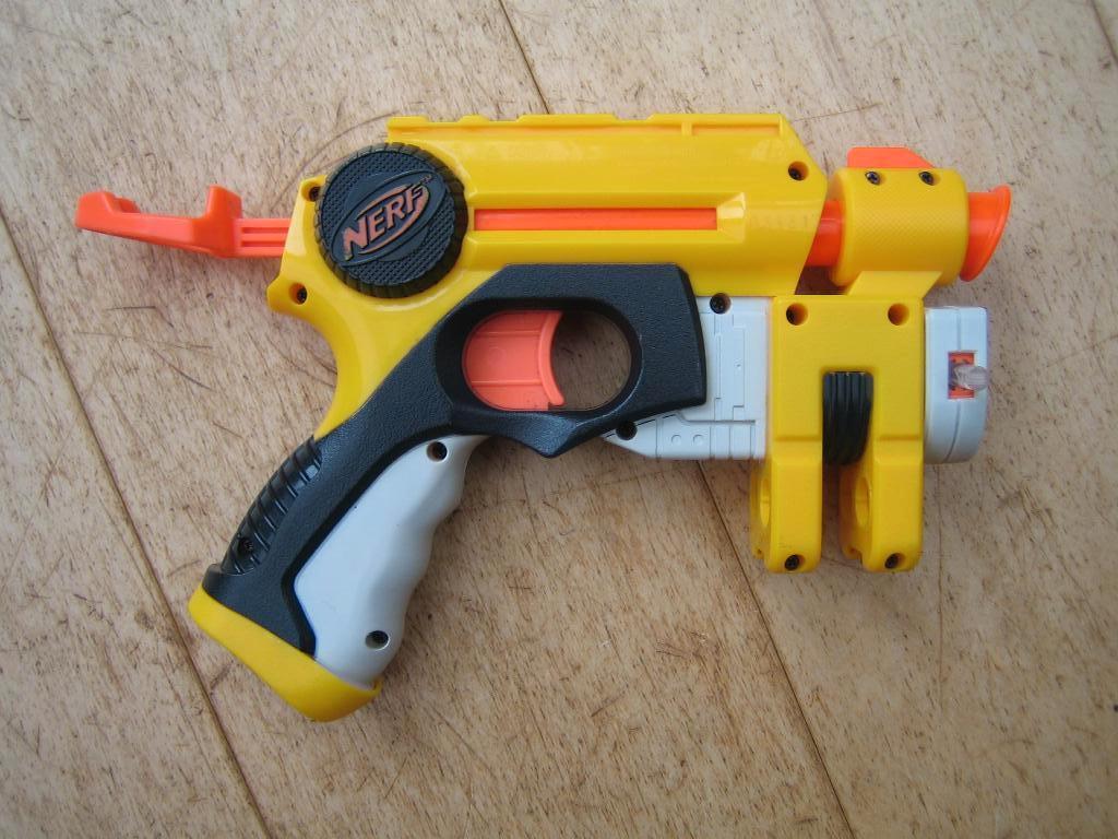 Nerfgeweer 1, Ophalen of Verzenden, Zo goed als nieuw, Jongen of Meisje