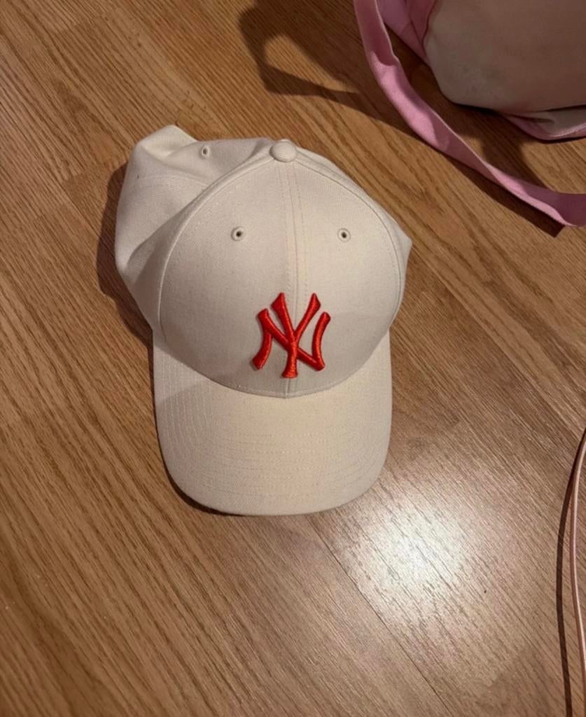 NY Pet - Verstelbaar, Kleding | Heren, Hoeden en Petten, Ophalen of Verzenden, Zo goed als nieuw, One size fits all, Pet