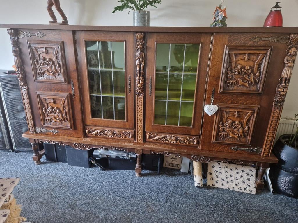 Antieke jachtkast? Uniek houtsnij werk, Ophalen of Verzenden, 25 tot 50 cm