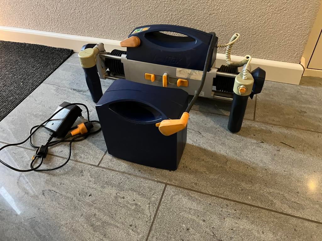 V max Rolstoel duwondersteuning van AAT, Ophalen, Gebruikt, Duwrolstoel