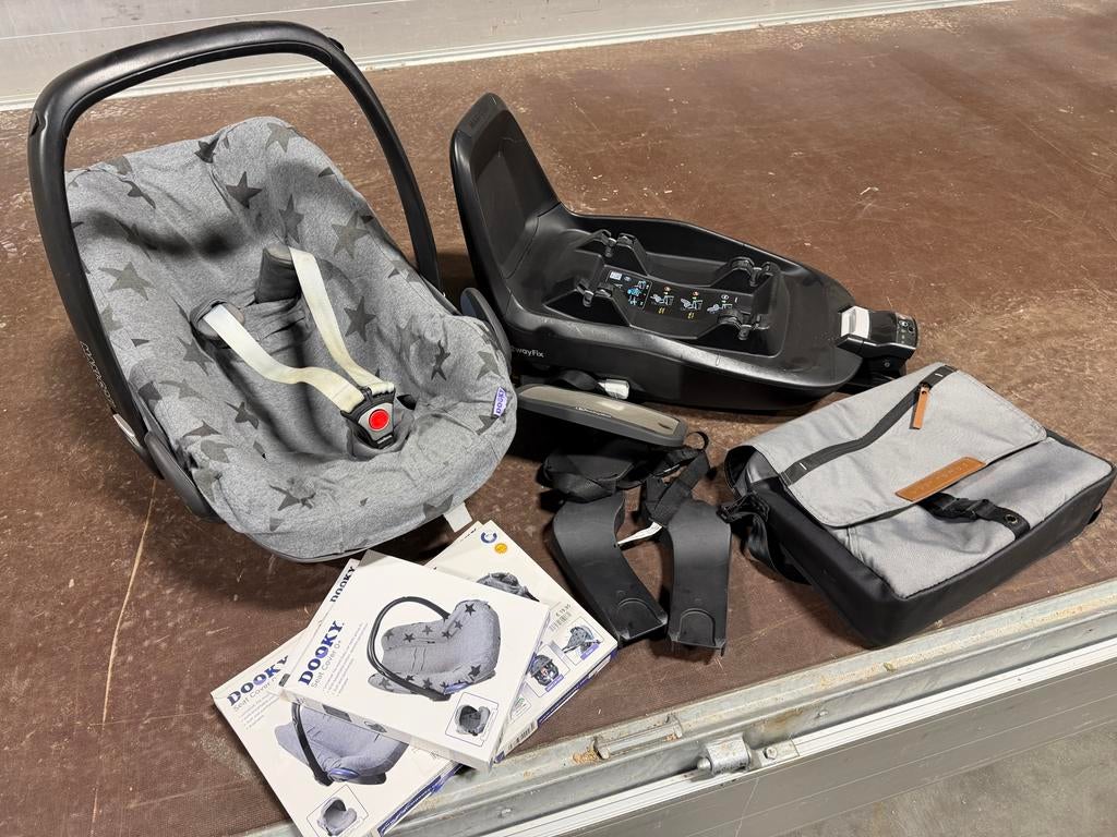 Maxi-Cosi autostoel met 2wayFix base, Ophalen, Zijbescherming, Zo goed als nieuw, Isofix