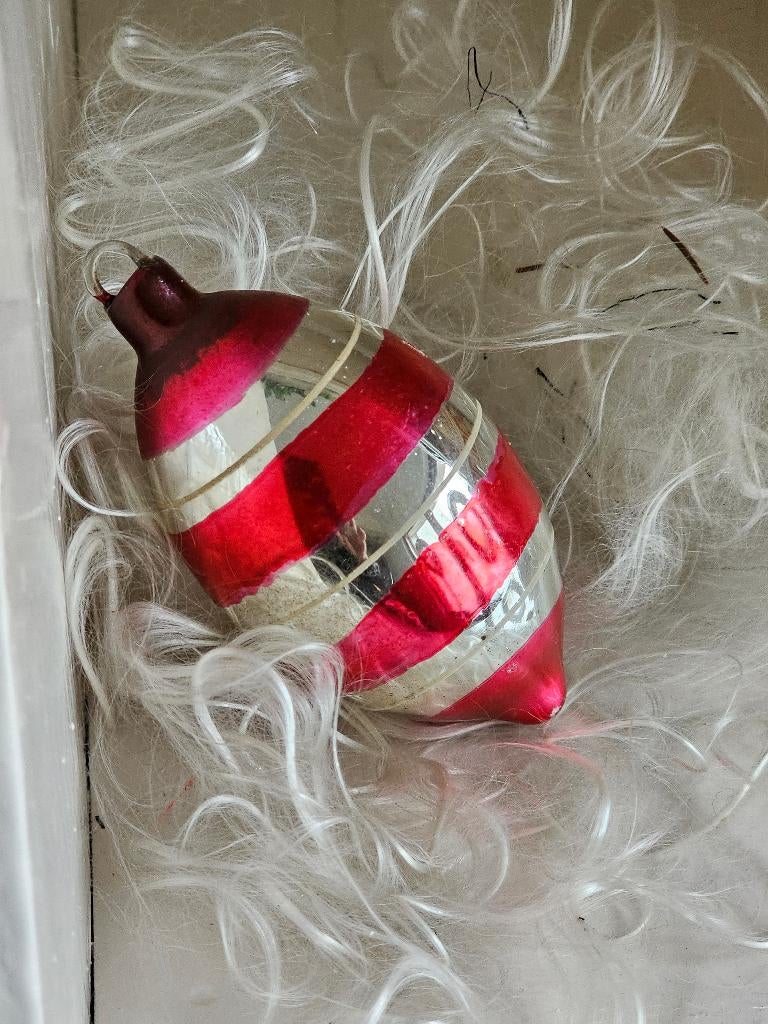Oude Antieke AJEKO kerstbal / grote OLIJF           nr.32, Ophalen of Verzenden