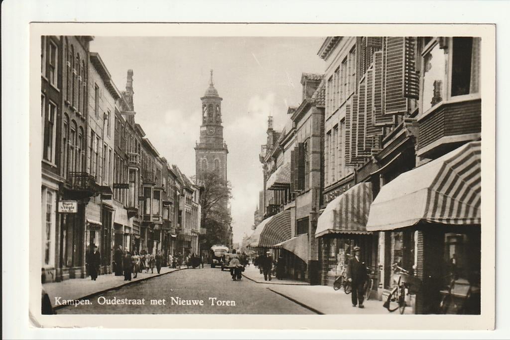 KAMPEN OUDESTRAAT NIEUWE TOREN WINKELS FIETSEN BEDFORD SMIT, Ophalen of Verzenden, 1940 tot 1960, Gelopen, Overijssel