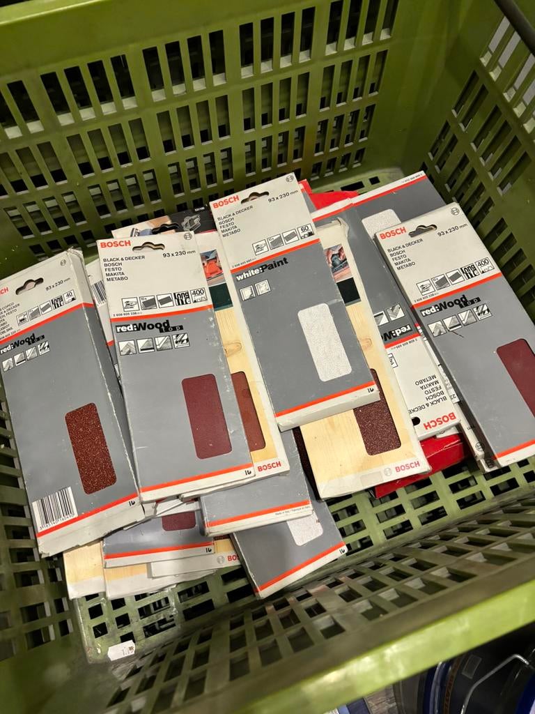 Partij van 33 verpakkigen bosch schuurpapier, Ophalen of Verzenden, Nieuw, Minder dan 600 watt, Vlakschuurmachine