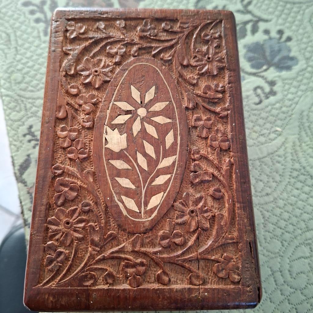 Ingelegd houtsnijwerk kistje, Ophalen of Verzenden