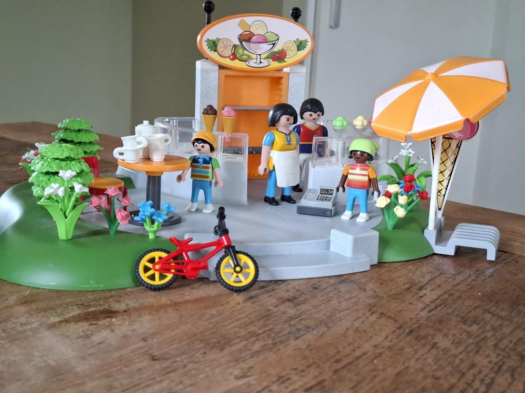 Playmobil ijssalon, Ophalen of Verzenden, Gebruikt, Jongen of Meisje
