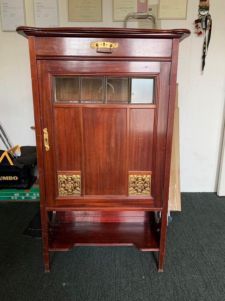 Antiek mahonie kastje hemaakt bij pander, Ophalen of Verzenden