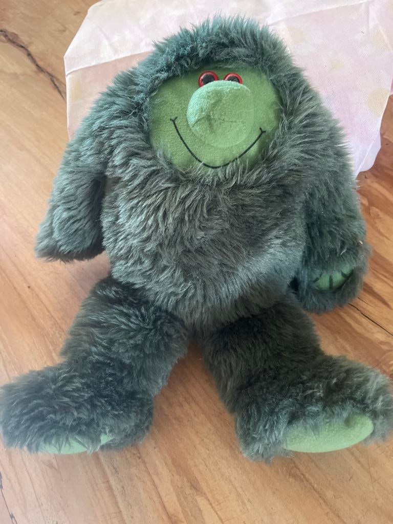 Muzzy de Groene knuffel met rooie ogen, Overige typen, Ophalen of Verzenden, Middelgroot (20 tot 80 cm), Gebruikt