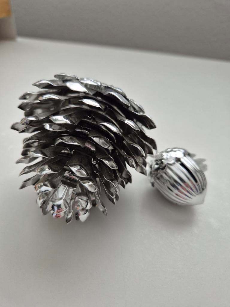 Metalen dennenappel en eikel, Ophalen of Verzenden