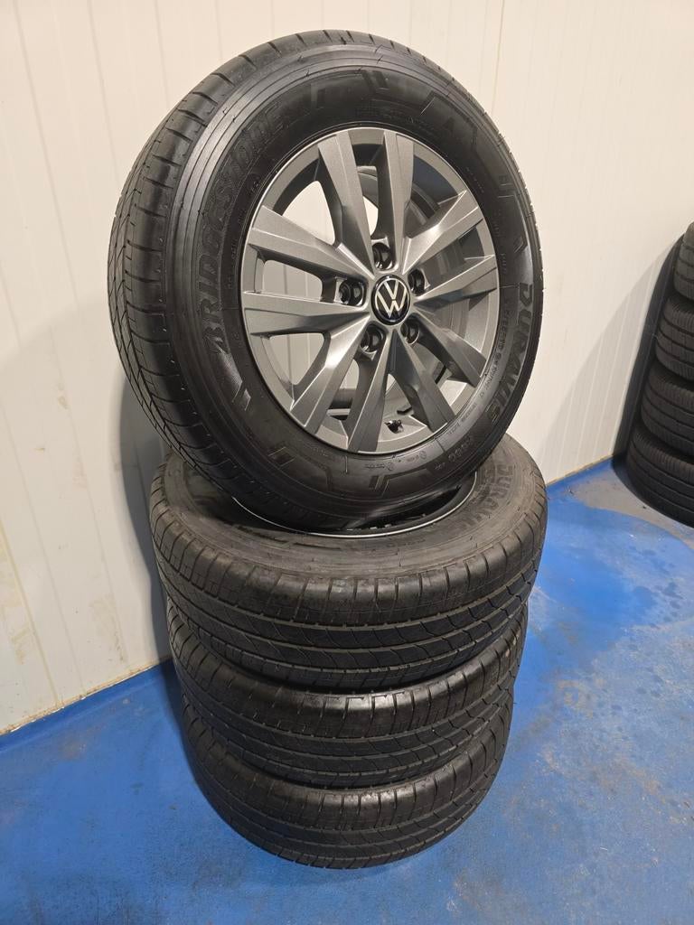 🌞Originele VW Clayton velgen 16 inch T5 T6 T6.1 zomerbanden, Auto-onderdelen, Banden en Velgen, 215 mm, 16 inch, Banden en Velgen