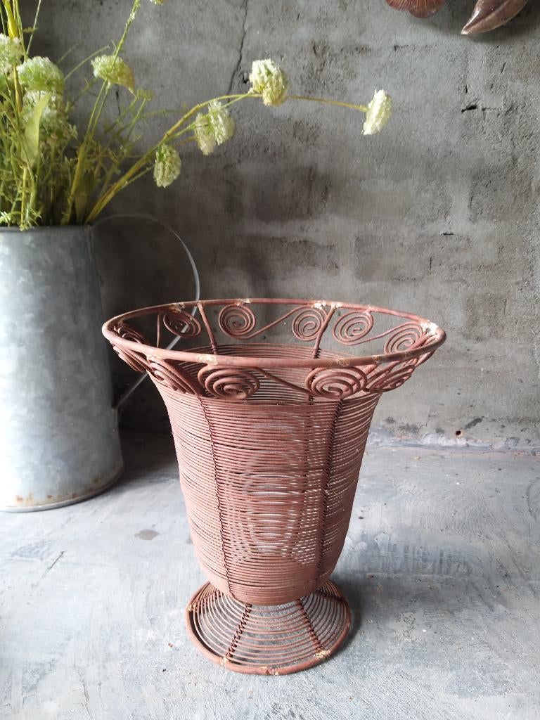 draadvaas op voet, Ophalen of Verzenden