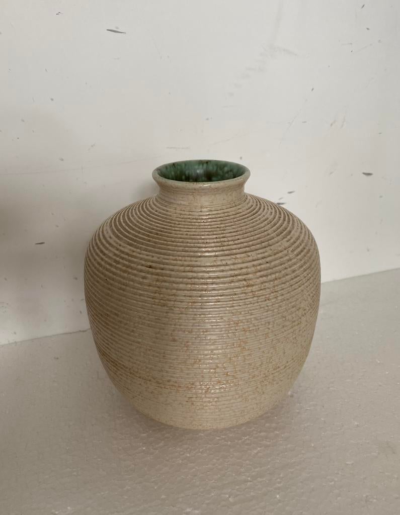 Vaas Koninklijke Plateelbakkerij Gouda , jaren 70, Gebruikt, Overige kleuren, Aardewerk of Porselein, Ophalen of Verzenden