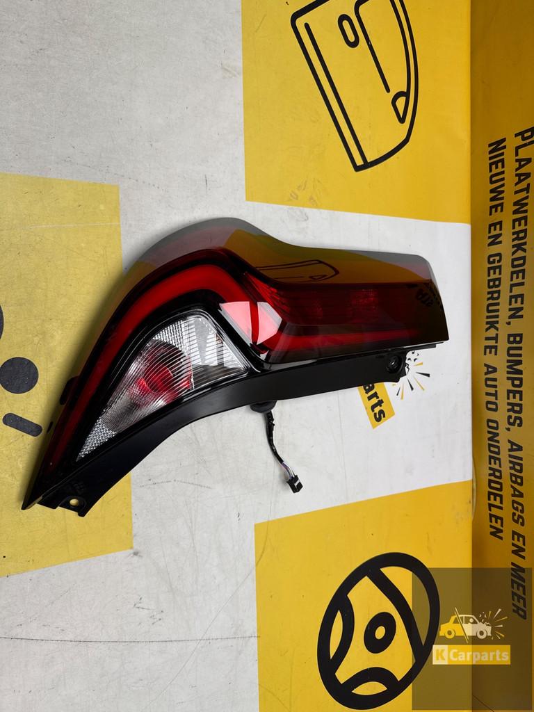 Toyota Aygo X Achterlicht Links VVT-i 0000012928 origineel, Info@fabrikant.eu, Fabrikantstraat 1
1000 AA  Amsterdam, NL, Ophalen of Verzenden