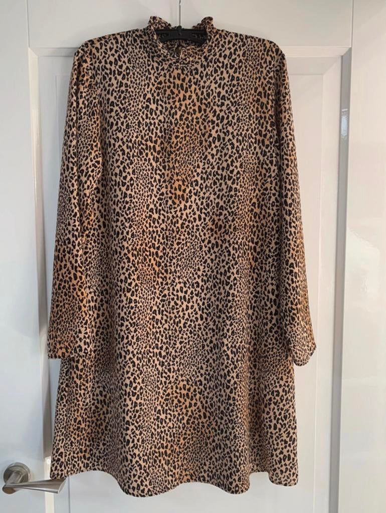 Panterprint jurk, Kleding | Dames, Maat 38/40 (M), Beige, Nieuw, Ophalen of Verzenden