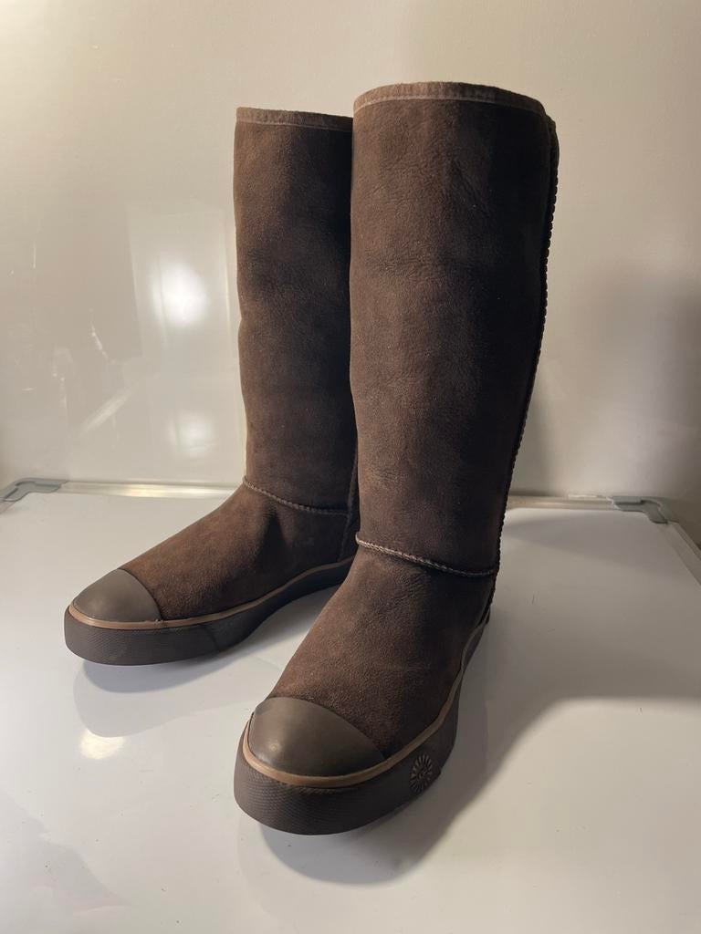 UGG Australia Brown Suede Shearling Tall Winter Boots 37, Ophalen of Verzenden, Zo goed als nieuw, Bruin