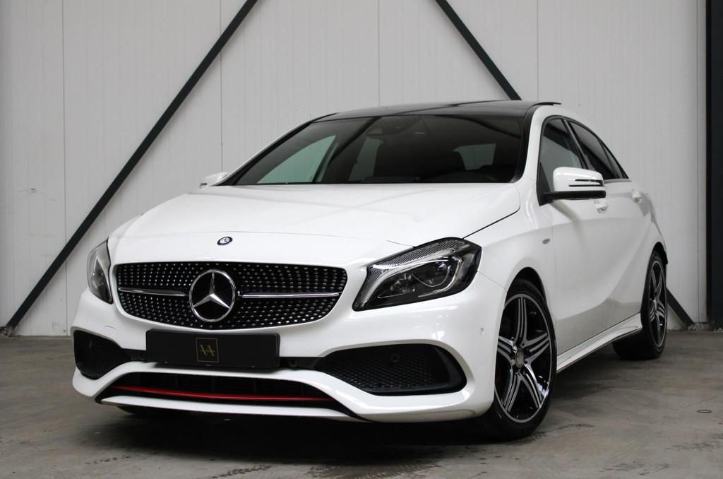 Mercedes-Benz A-klasse 250 AMG-Sport l Panodak l Sfeerverlic, Auto's, 1345 kg, Gebruikt, Zwart, 4 cilinders
