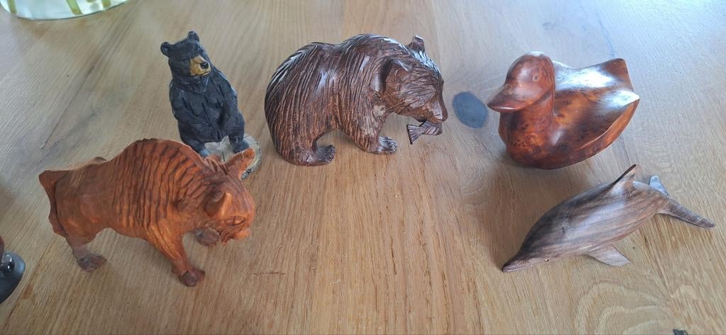 Dieren beeldjes o.a beer, eend dolfijn, hout en steen, Ophalen of Verzenden, Zo goed als nieuw, Dier