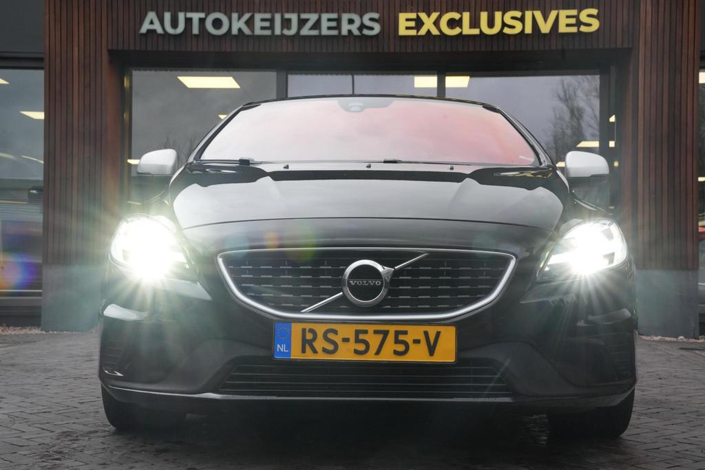 Volvo V40 2.0 T4 Business Sport R Design Stoelverw. Leer/Alc, Auto's, Volvo, Gebruikt, Euro 6, Startonderbreker, Zwart