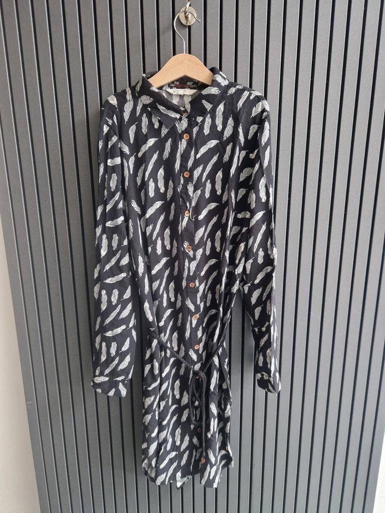 Revelation jurk met verenprint - Maat XS, Zwart, Ophalen of Verzenden, Zo goed als nieuw, Revelation