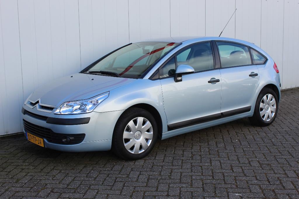 CITROEN C4 1.4 16V BERLINE AIRCO ZEER MOOI ! !, Voorwielaandrijving, Stof, Zwart, 4 cilinders