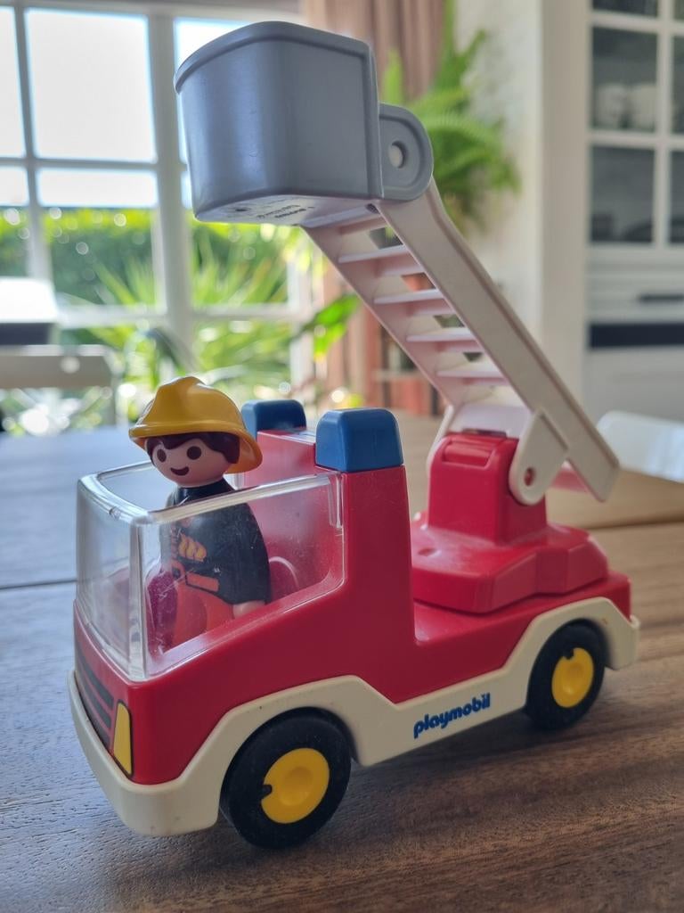 Playmobil Brandweerauto met ladder € 8,50, Ophalen of Verzenden, Zo goed als nieuw
