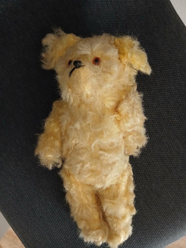 Beer  (Stro), Verzamelen, Beren en Cherished Teddies, Ophalen of Verzenden, Zo goed als nieuw, Beeldje, Overige merken