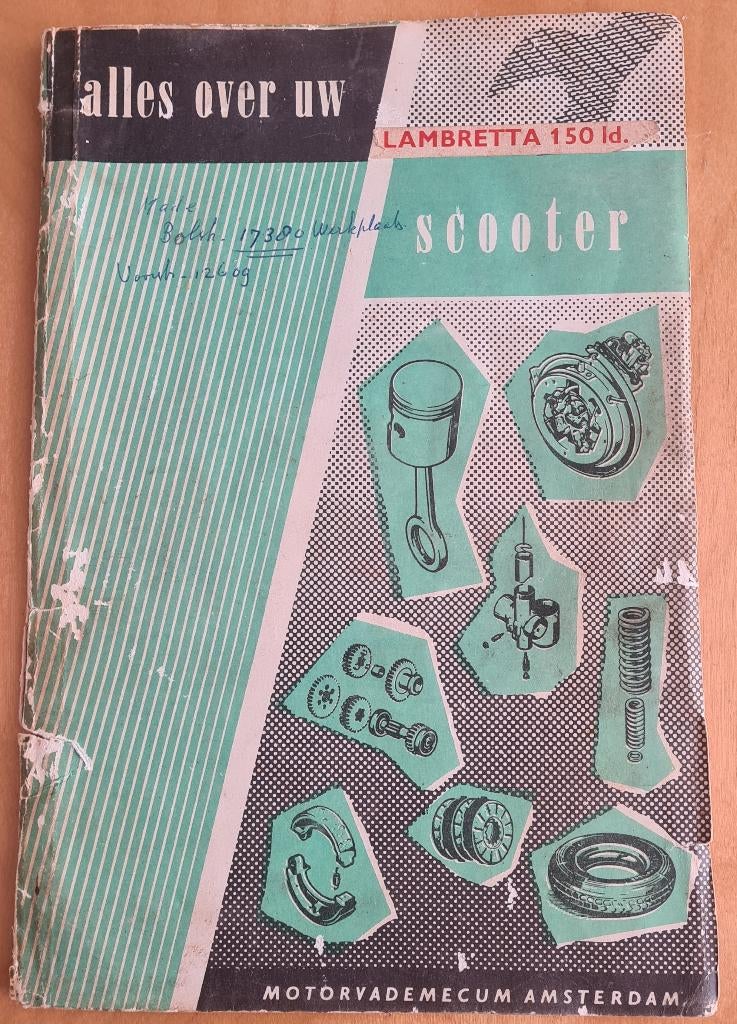 boekje over scooter, Ophalen of Verzenden, Gelezen, Onbekend