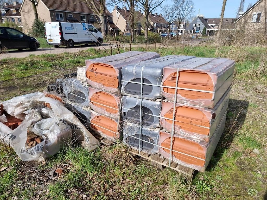 Nieuwe Nibra F8 dakpannen zwart – 428 st/51 m², Ophalen, Steen of Klei, Zwart, Nieuw