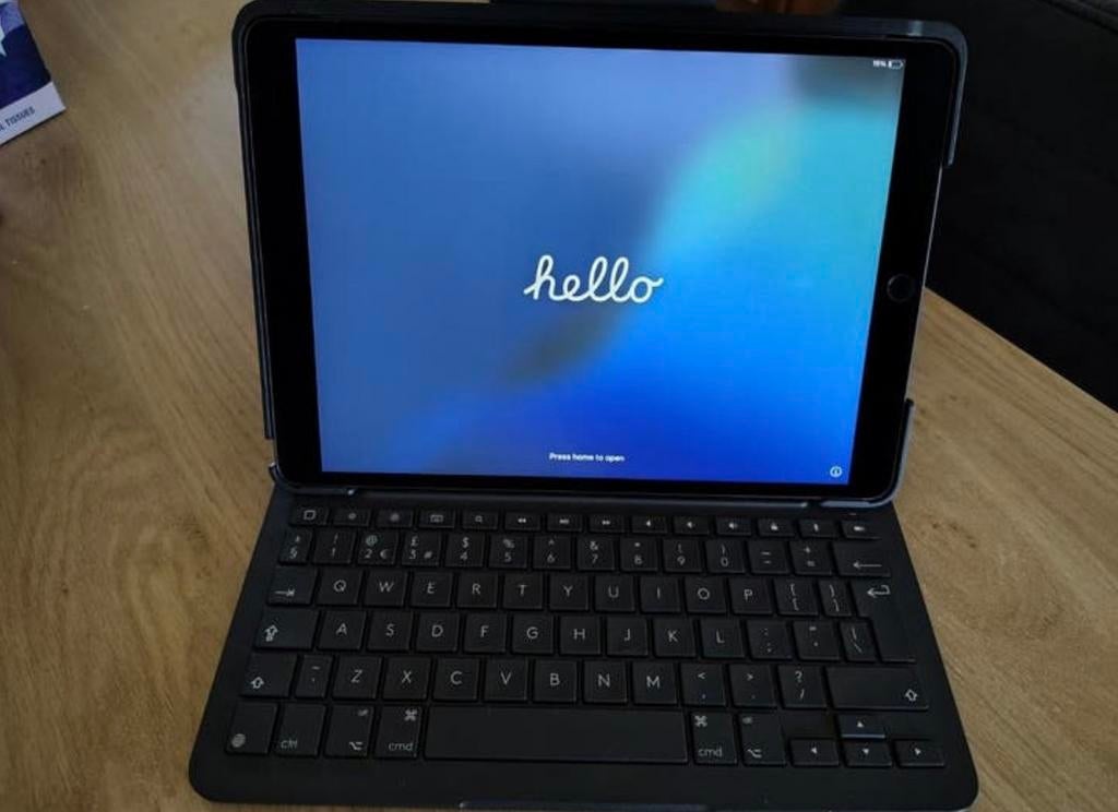 Ipad Air 3 generatie, 10 inch, Apple iPad Air, Ophalen of Verzenden, Zo goed als nieuw