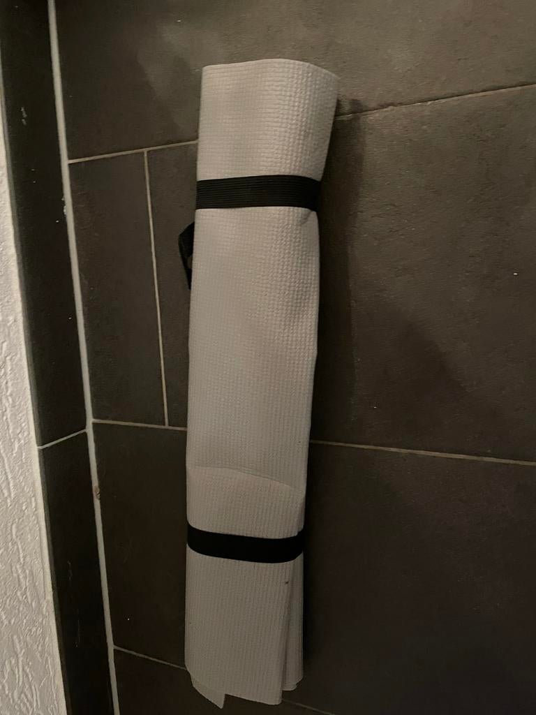 Grijze yogamat met draagband, Ophalen, Gebruikt, Yogamat