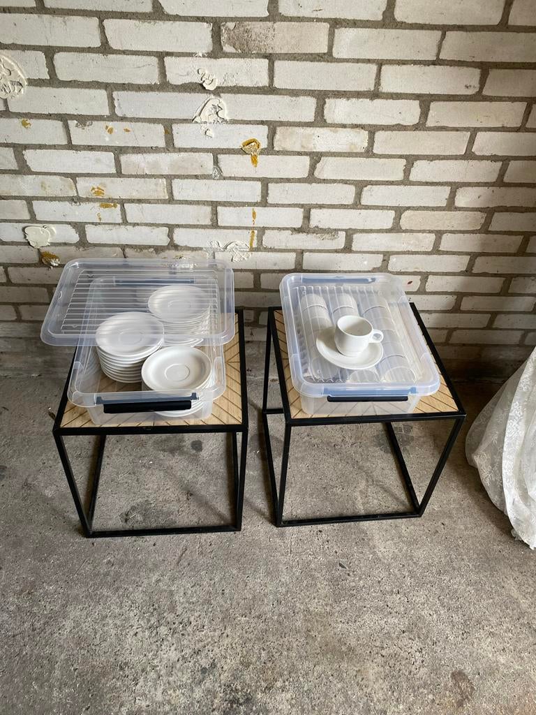 Koffie kopjes en schoteltjes bieden, Gebruikt, Keramiek, Ophalen of Verzenden, Effen