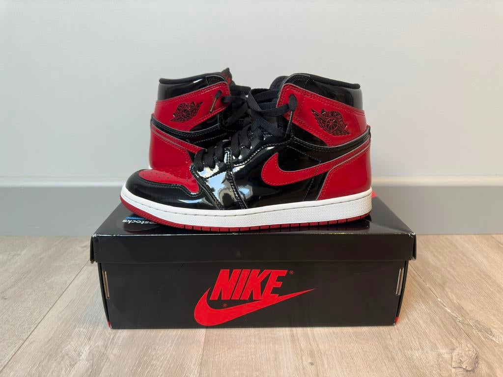Nike Jordan 1 High Patent bred, Zwart, Ophalen of Verzenden, Sneakers of Gympen, Zo goed als nieuw
