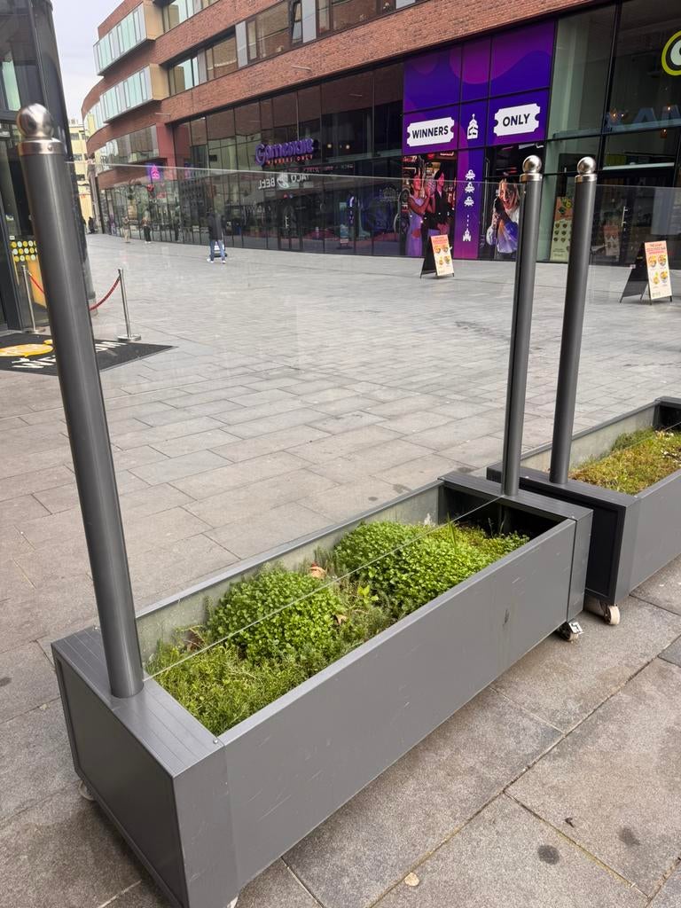 Terrasafscheiding met plantenbakken, Ophalen of Verzenden, Zo goed als nieuw, Rond, Kunststof