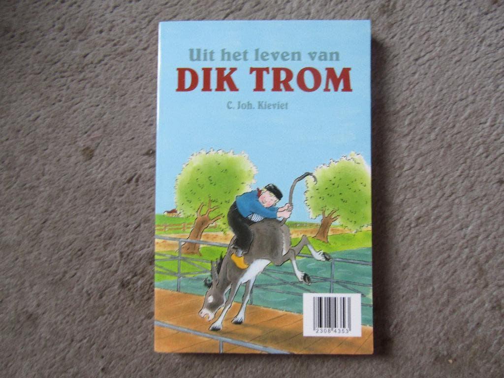 Boek: Dik Trom - Uit het leven van Dik Trom, Ophalen of Verzenden, Gelezen, C. Joh. Kieviet, Fictie algemeen