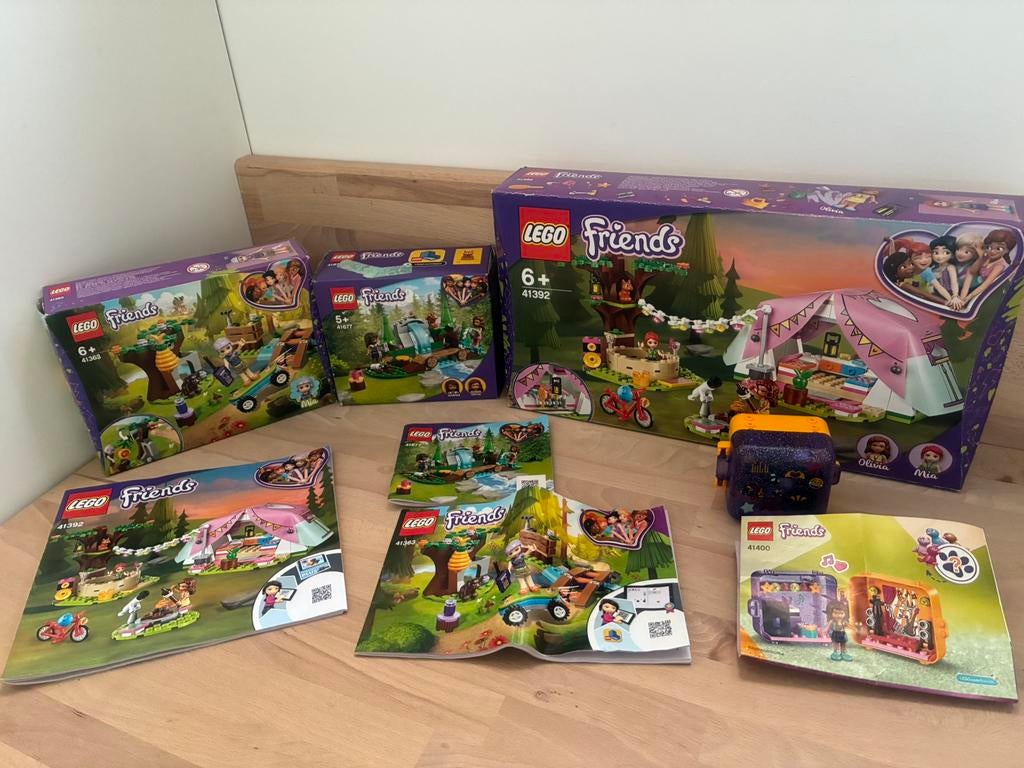 Lego friends 41363 41392 41677 41400 bos camping met doos, Ophalen of Verzenden, Gebruikt, Lego
