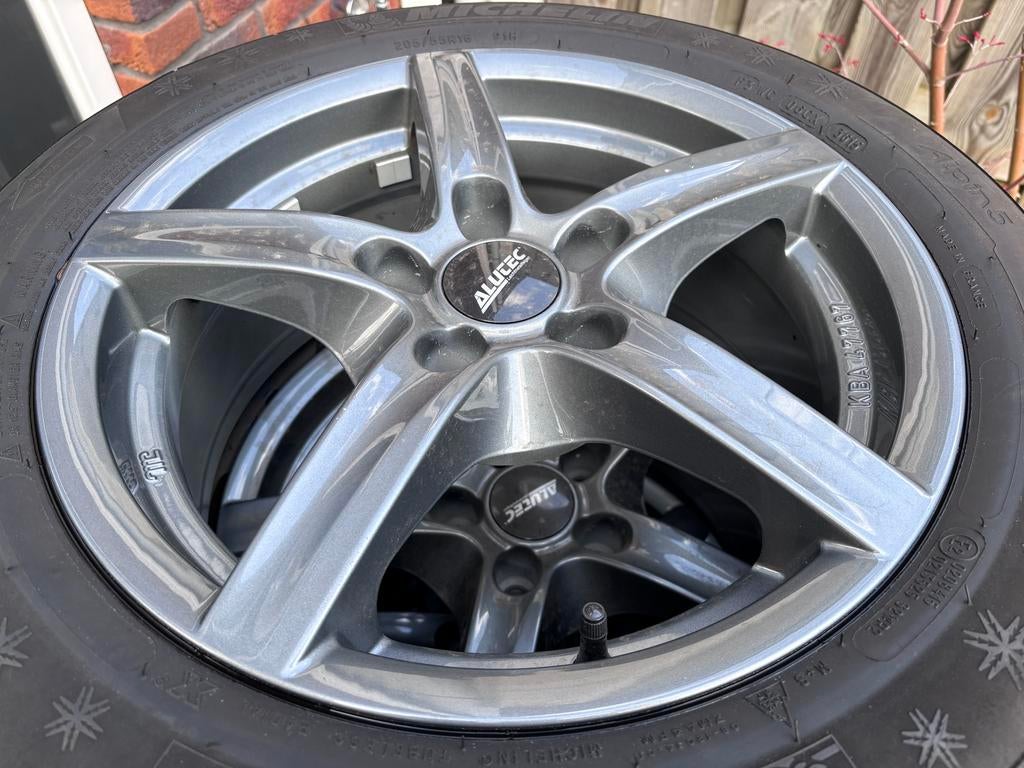 Alutec lichtmetalen velgen en Michelin winterbanden, Ophalen, Gebruikt, 16 inch, Banden en Velgen