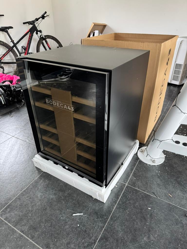 Bodega43 40 flessen wijnkoelkast 2 zones inbouw onderbouw, Ophalen, Zo goed als nieuw, Minder dan 50 cm, 25 flessen of meer