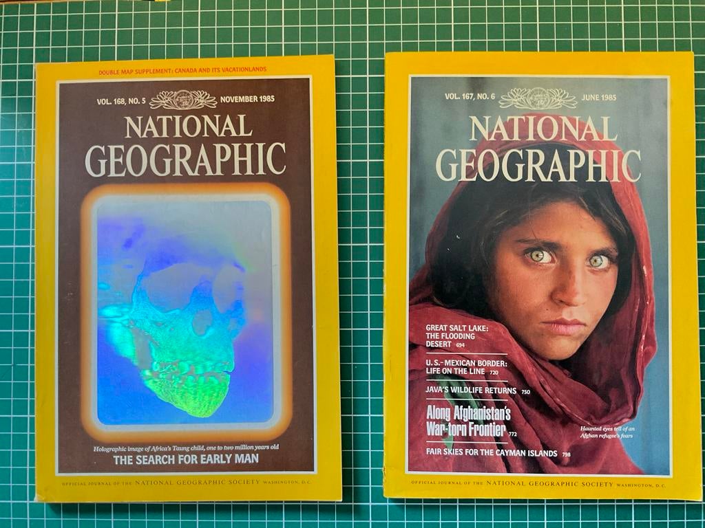 2 unieke National Geographic edities: Hologram & Mooiste Oge, Boeken, Ophalen of Verzenden, Zo goed als nieuw, Wetenschap en Natuur