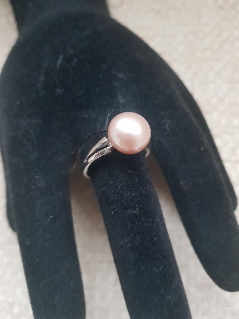 14 krt witgouden ring met 10mm roze cultivé boutonparel, Nieuw, Ophalen of Verzenden, Kleiner dan 17, Roze