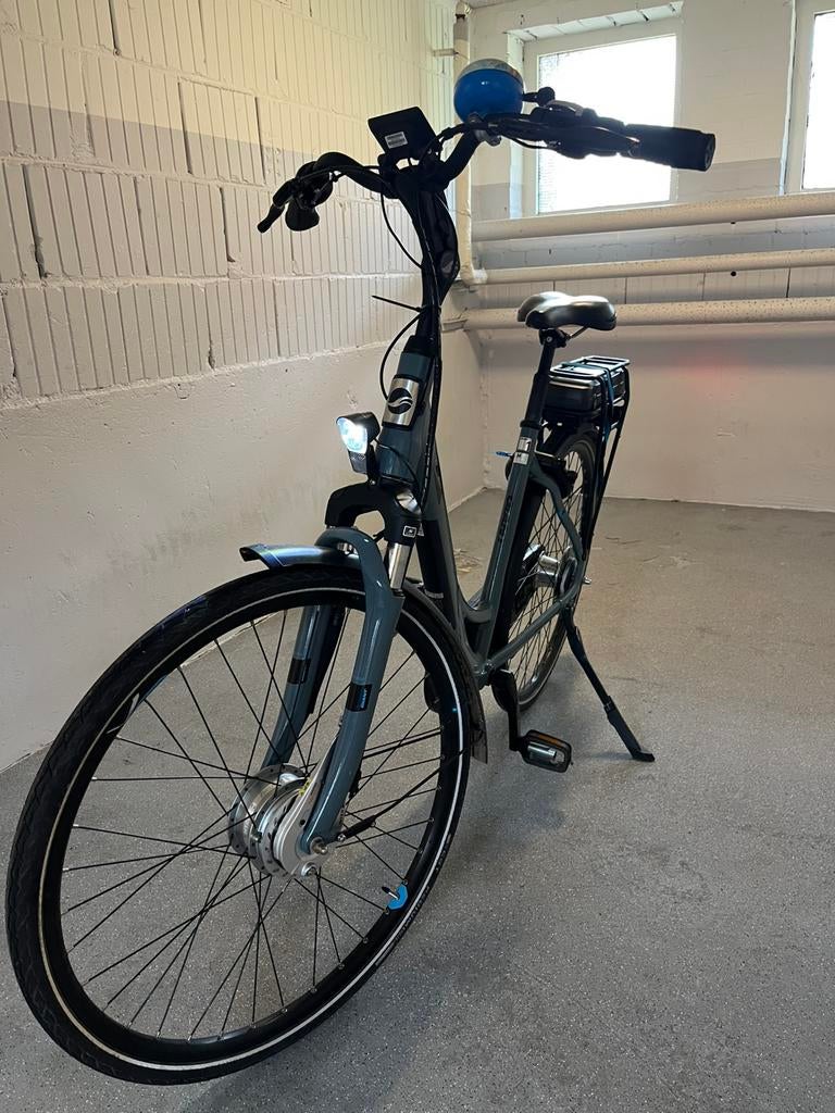 Giant EASE-E (2021) M – voorwielmotor - 409Wh accu – 2103 km, Gebruikt, 51 tot 55 cm, 50 km per accu of meer, Giant