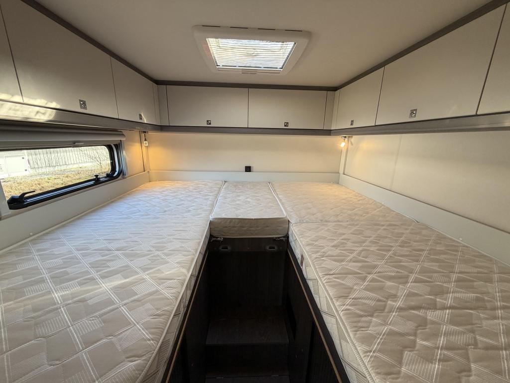 Hobby Optima On Tour Edition V65GE, Compact Model, Euro 6, Caravans en Kamperen, Campers, Ringverwarming, Hobby, Bedrijf, Tot en met 3