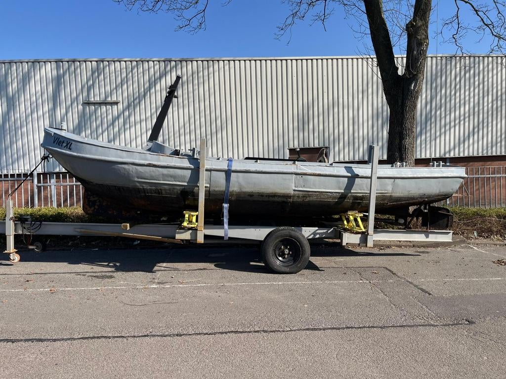 Stalen vlet sloep met trailer, Ophalen, 10 tot 30 pk, Gebruikt, Staal