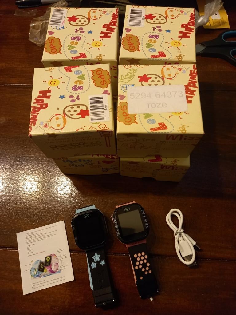8x kinder smartwatch, Sieraden, Tassen en Uiterlijk, Horloges | Kinderen, Ophalen, Nieuw, Roze, Jongen of Meisje